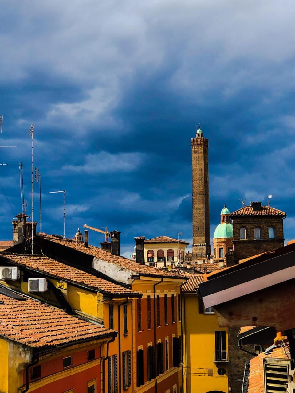 Healthy Flat Bologna - Tower Skyline View Apartamento Exterior foto
